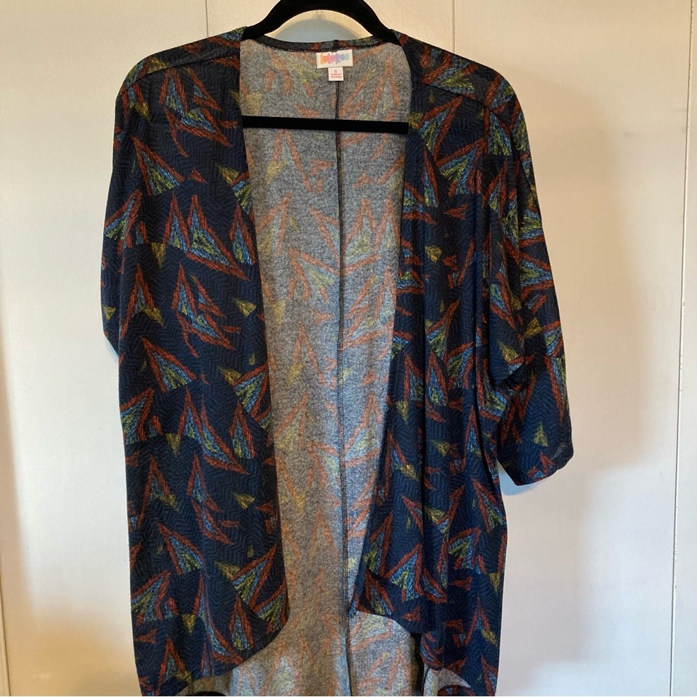 Lularoe topper.